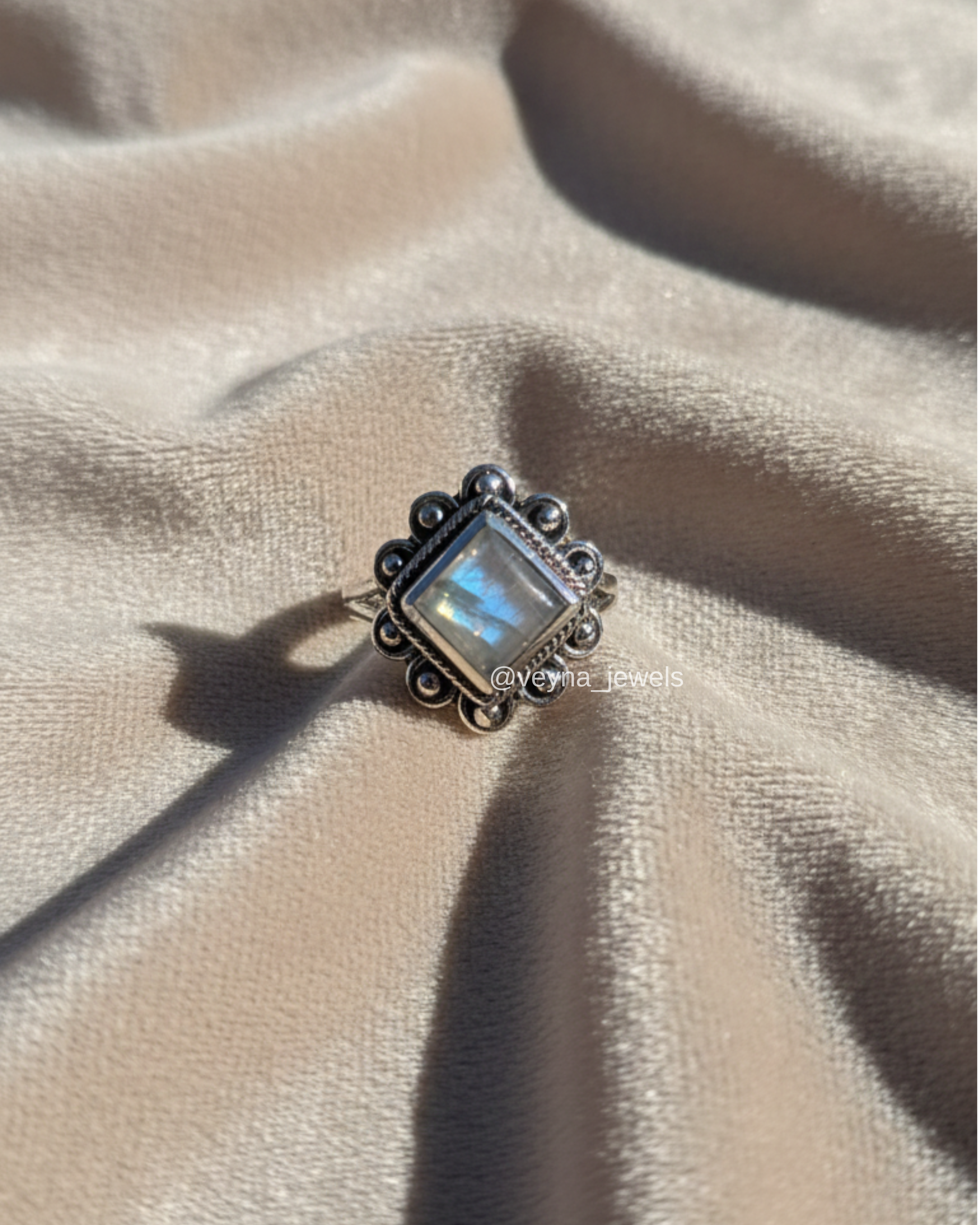 THE DIVINE HOUR RING