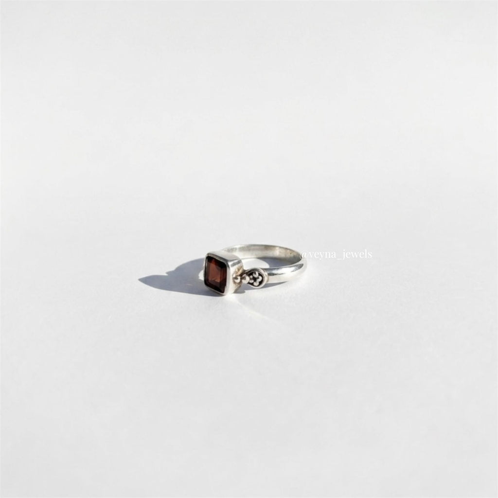 Pinkey Ring