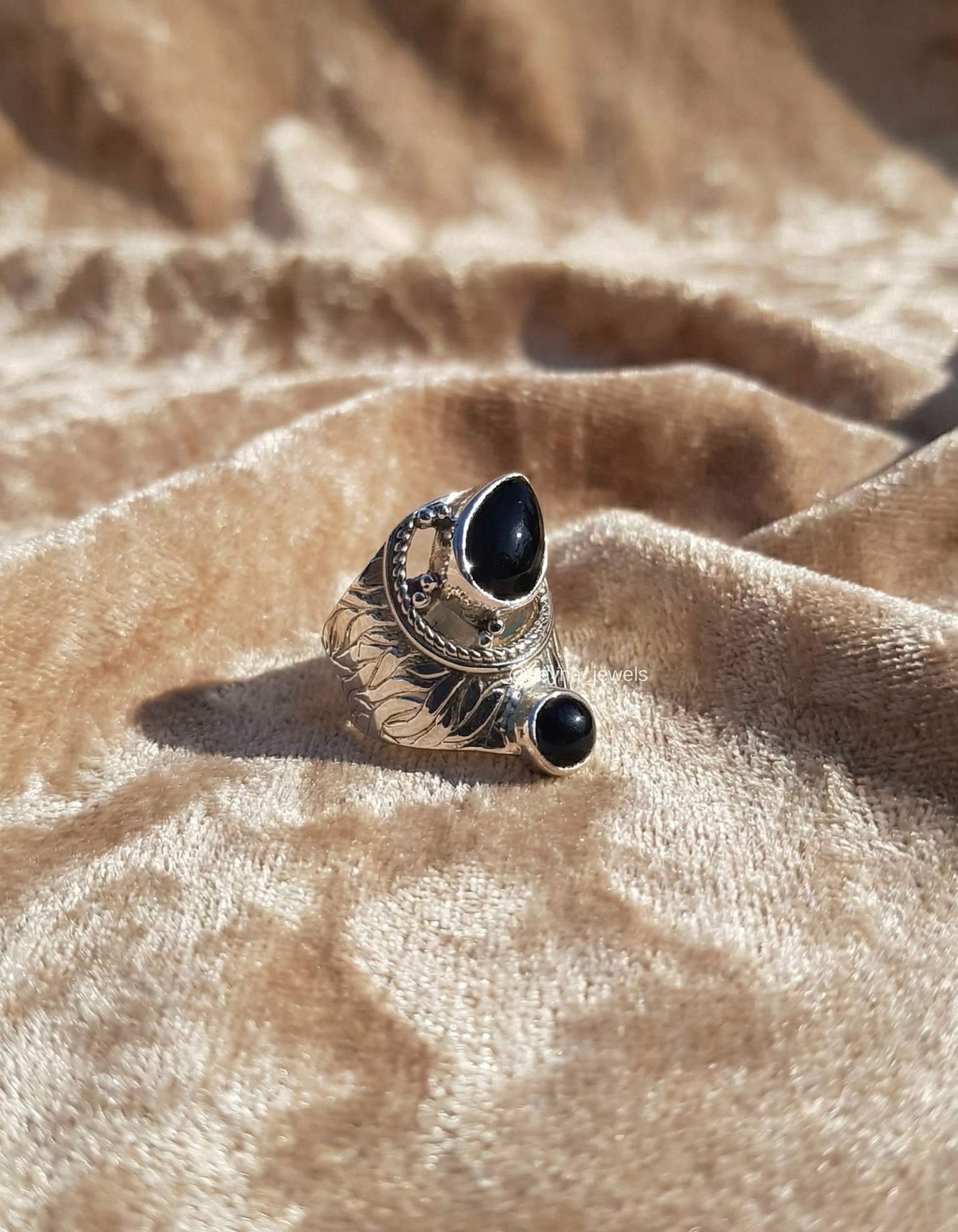 SPOTLIGHT RING