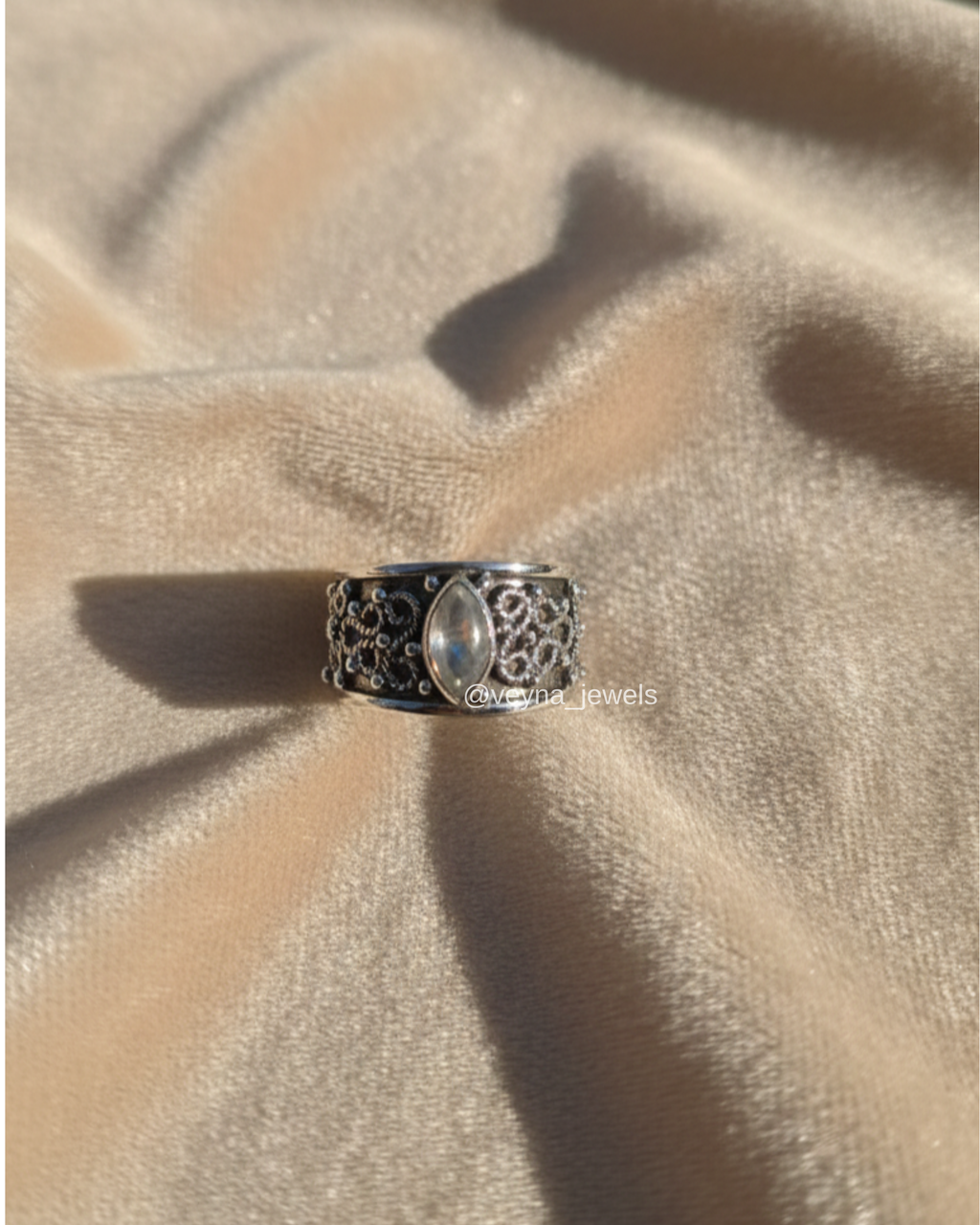 RUNWAY RING