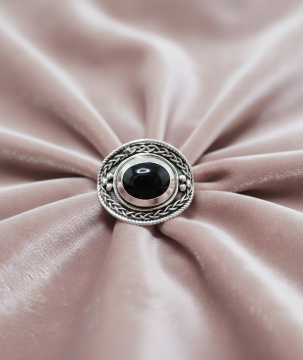 MIDNIGHT MUSE RING