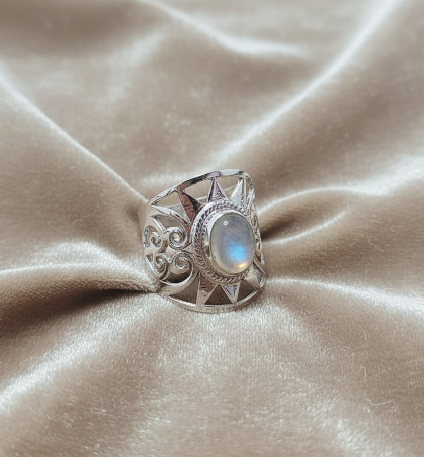 LUNAR ECLIPSE RING
