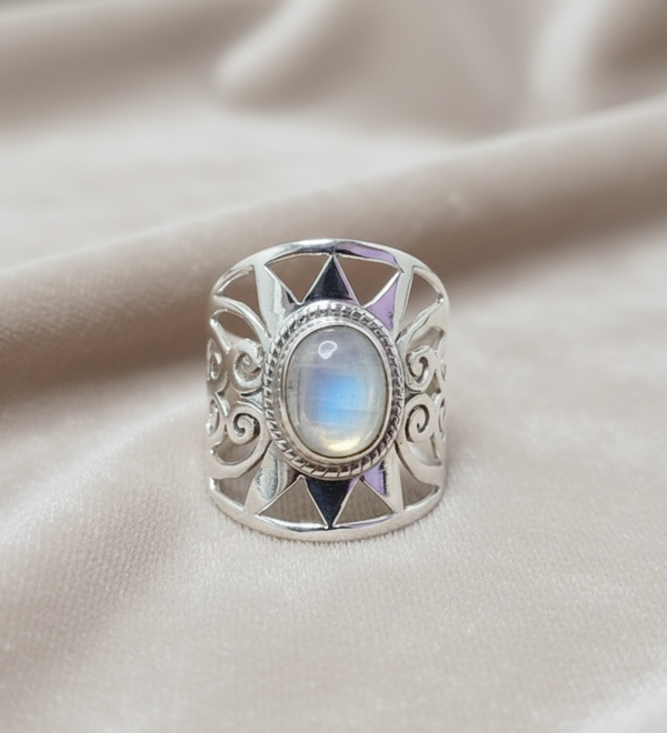 LUNAR ECLIPSE RING
