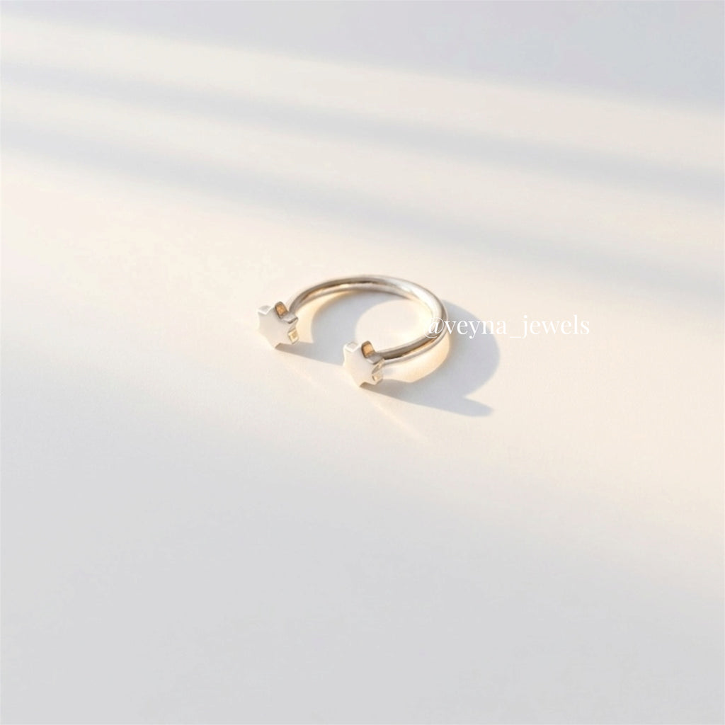 Finger Cuffs: Star Ring