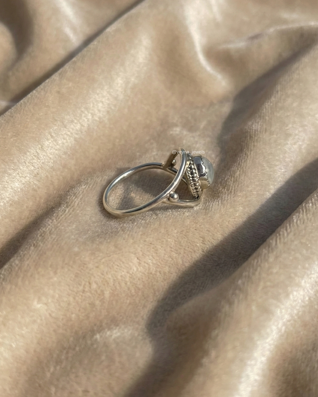 Noon Ring